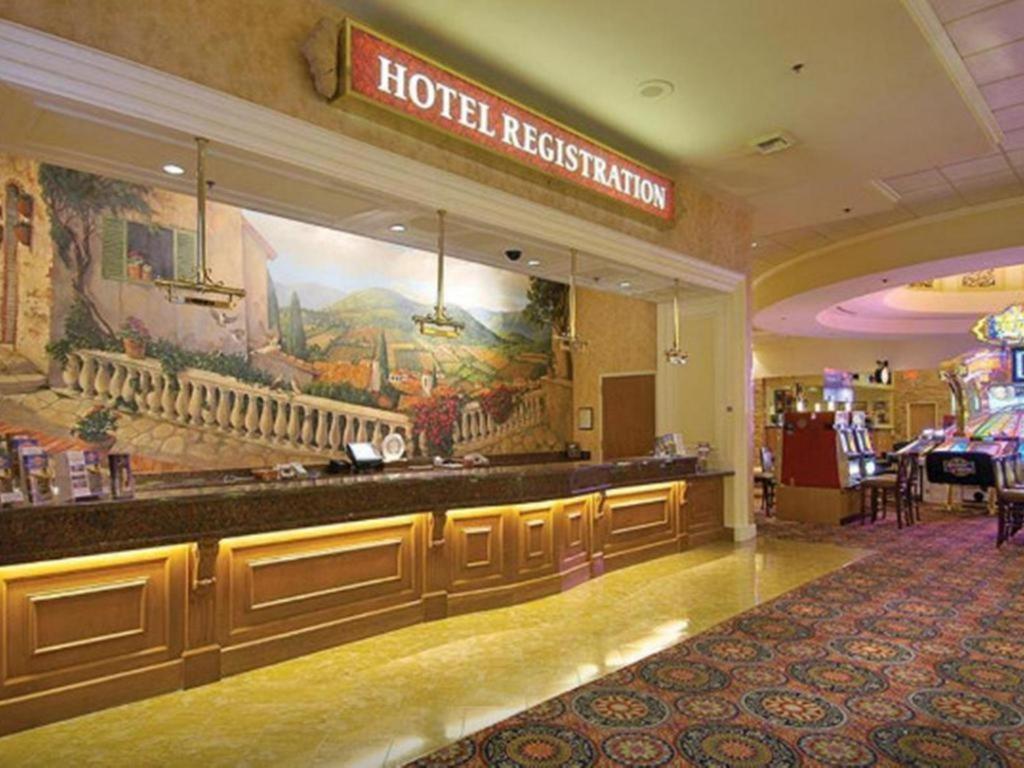 Suncoast Hotel And Casino Las Vegas Eksteriør billede